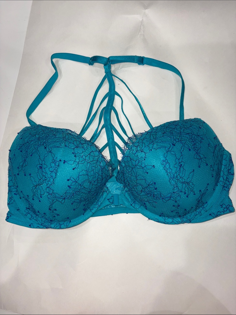 NWOT Victoria’s Secret very sexy strappy back push up bra 34c